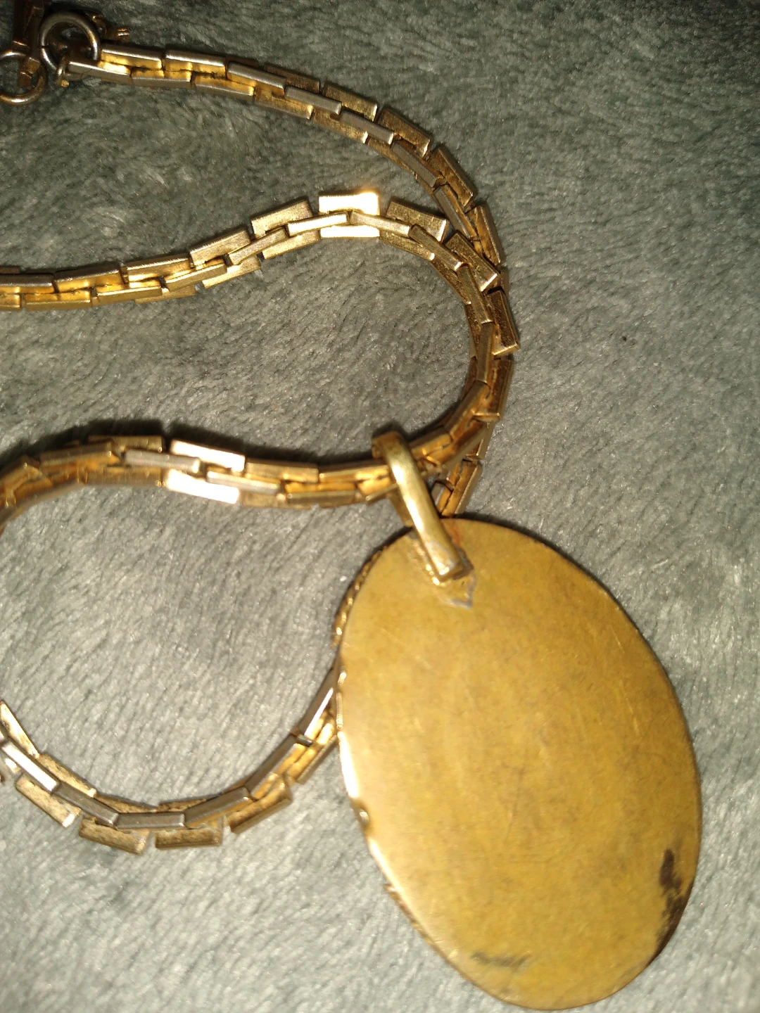 Beautiful gold chain and turquoise pendant - photo 3
