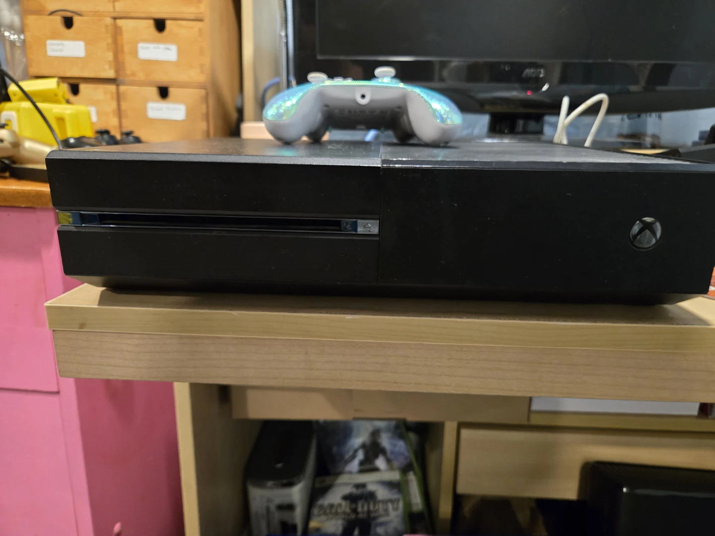 Xbox one with 1 controller and kinnect