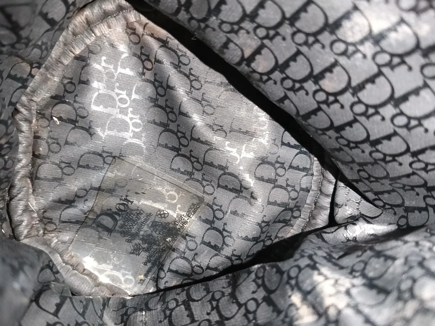 Christian Dior Black Leather Drawstring Pouch Bag - photo 2