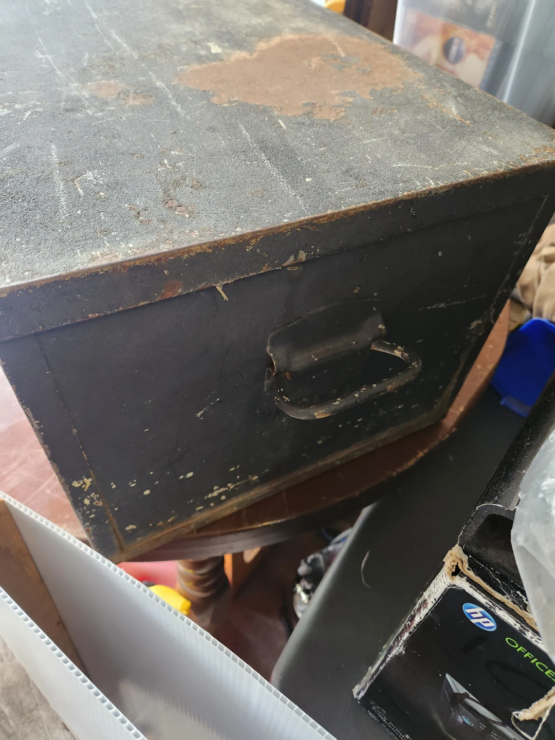 Vintage Metal Storage Box with Handles - photo 3