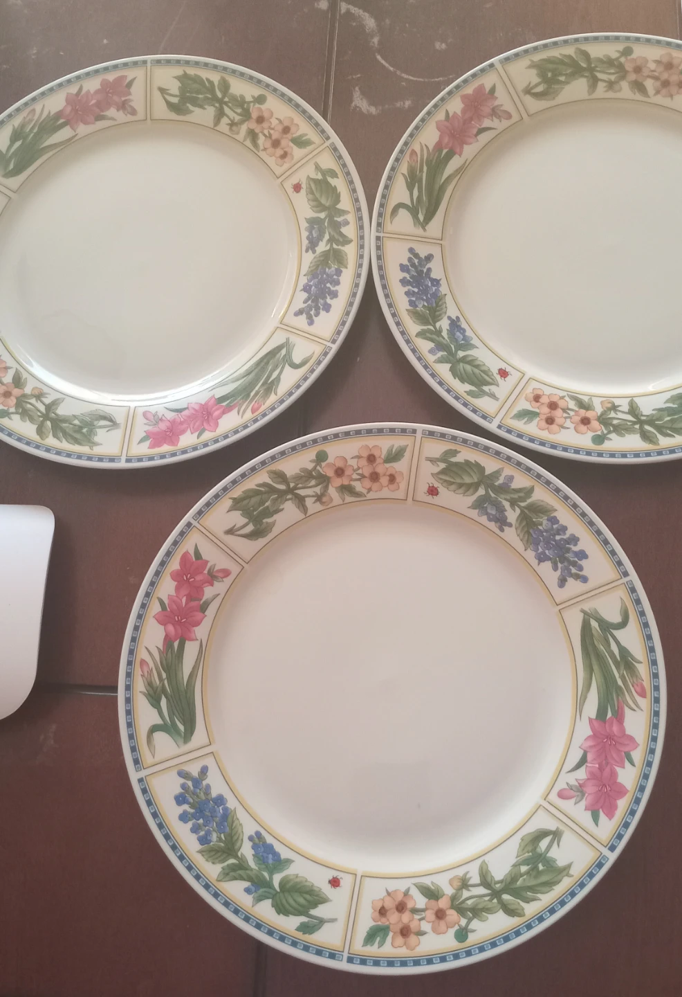 Trilogy Dinner Plates - Set of 3 - Floral Design "🏆" - photo 2
