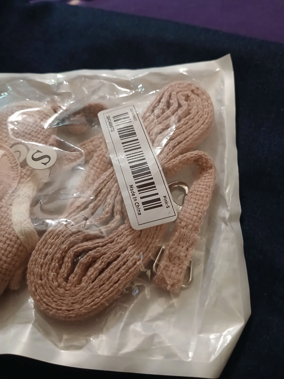Tiny harnest and leash