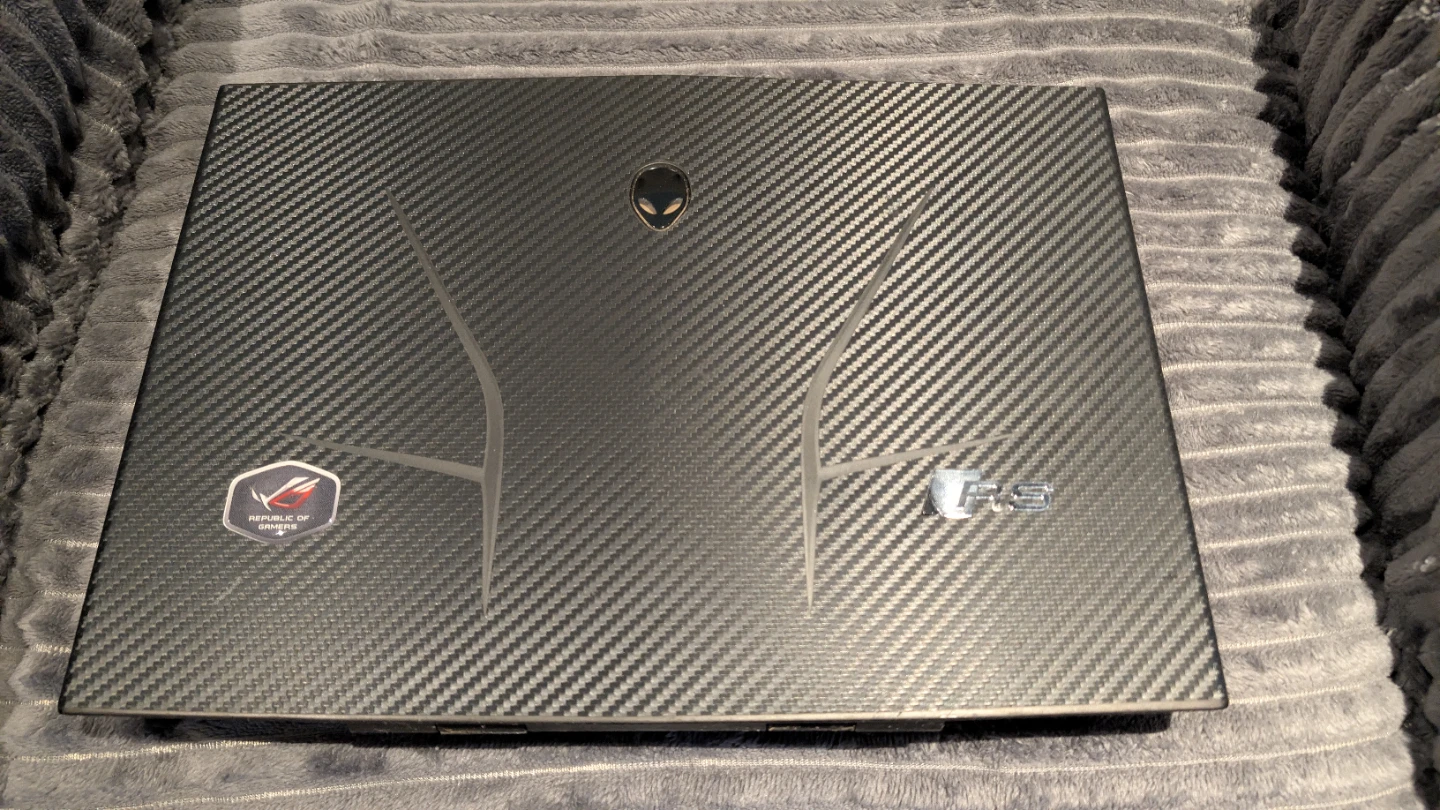 Alienware Laptop - Intel i7, 12GB RAM - photo 4