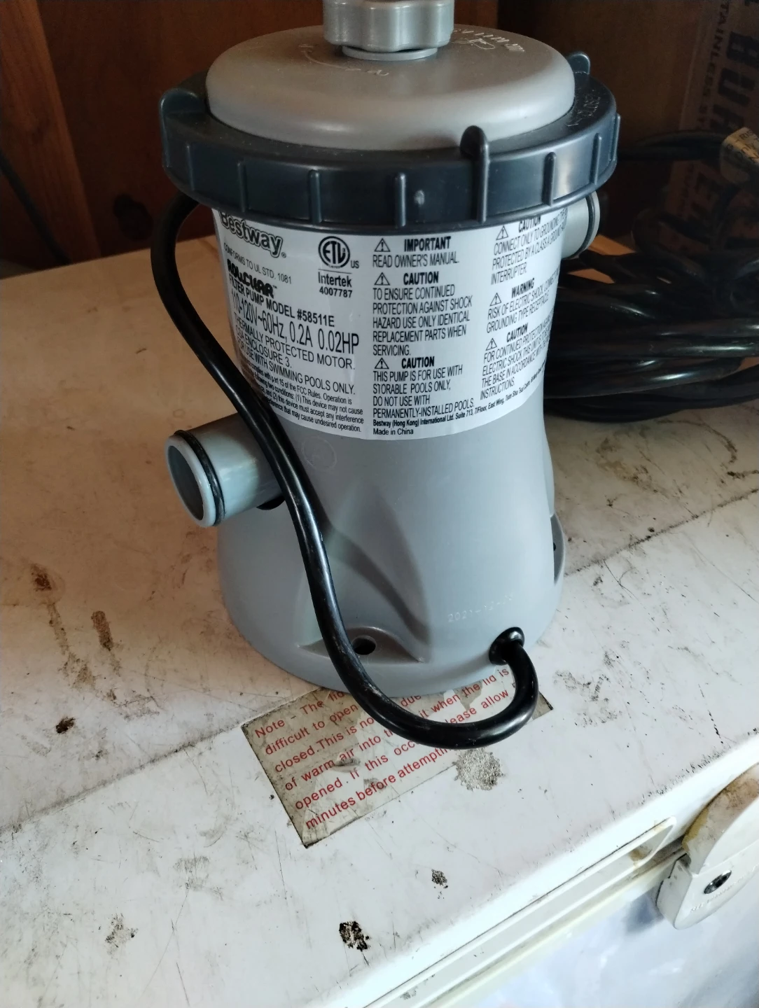 Bestway 600 GPH Pool Filter Pump - photo 2