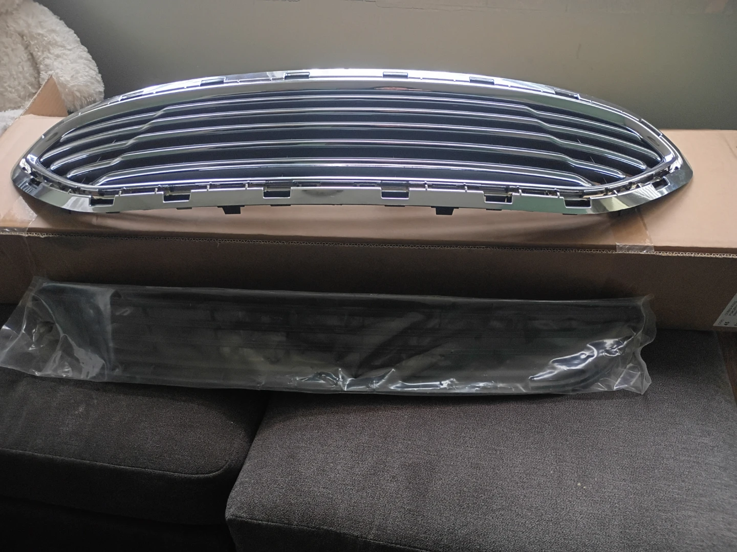 Chrome Front Grille & Black Trim