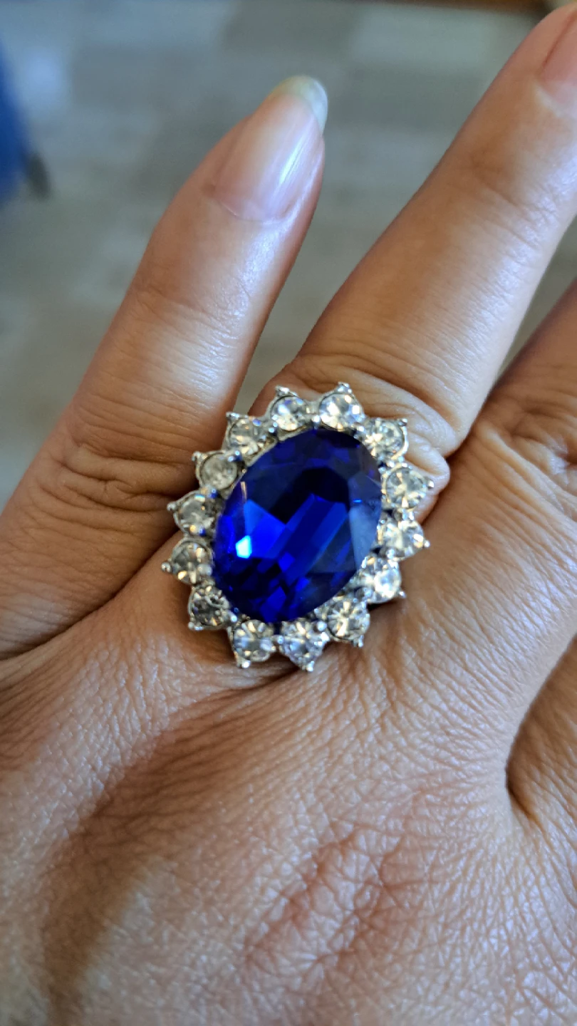 Sparkly Blue Oval Ring