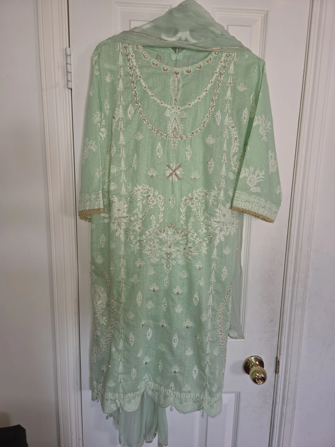 Embroidered suits - photo 5