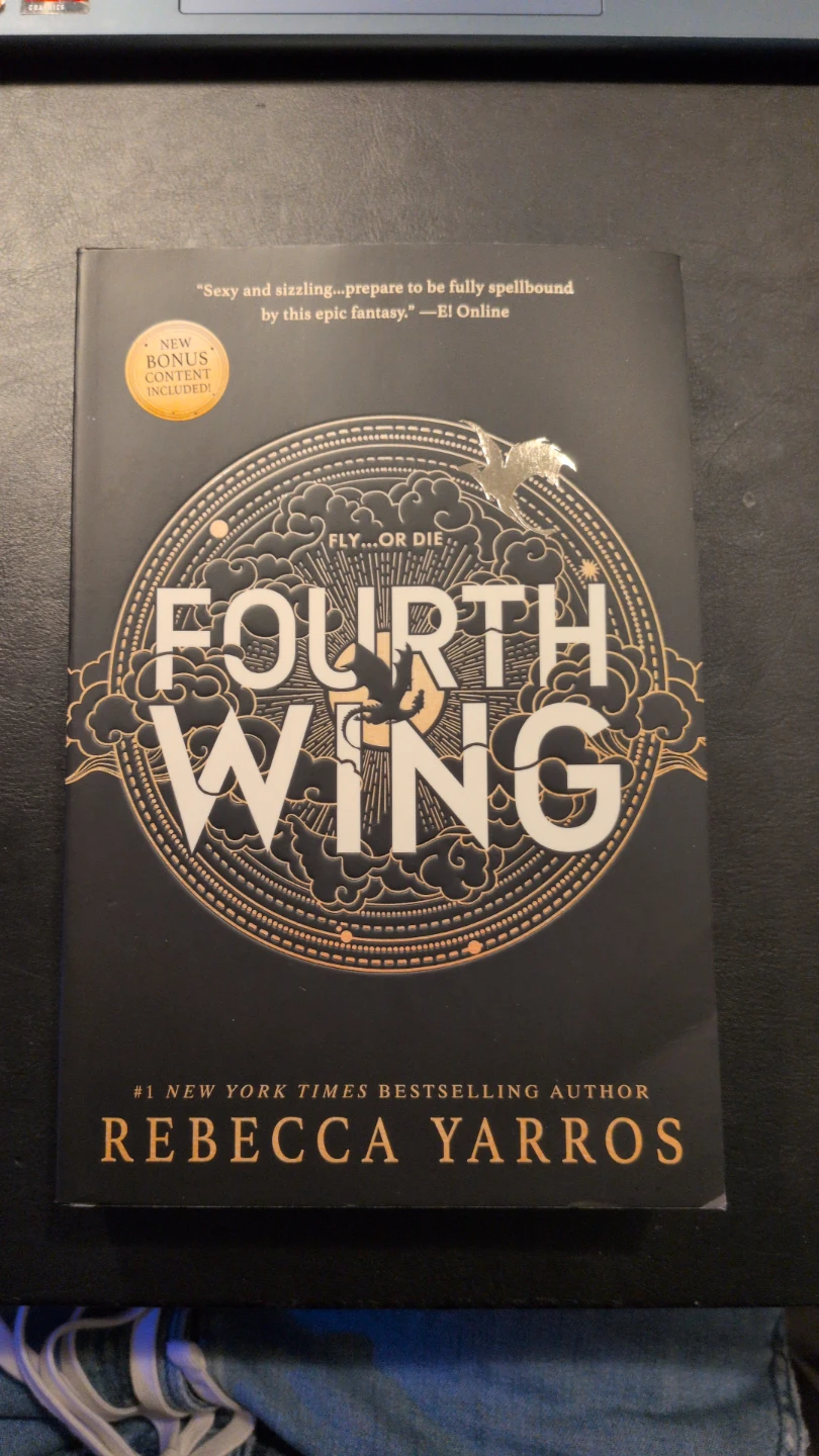 Fourth Wing by Rebecca Yarros Paperback Book