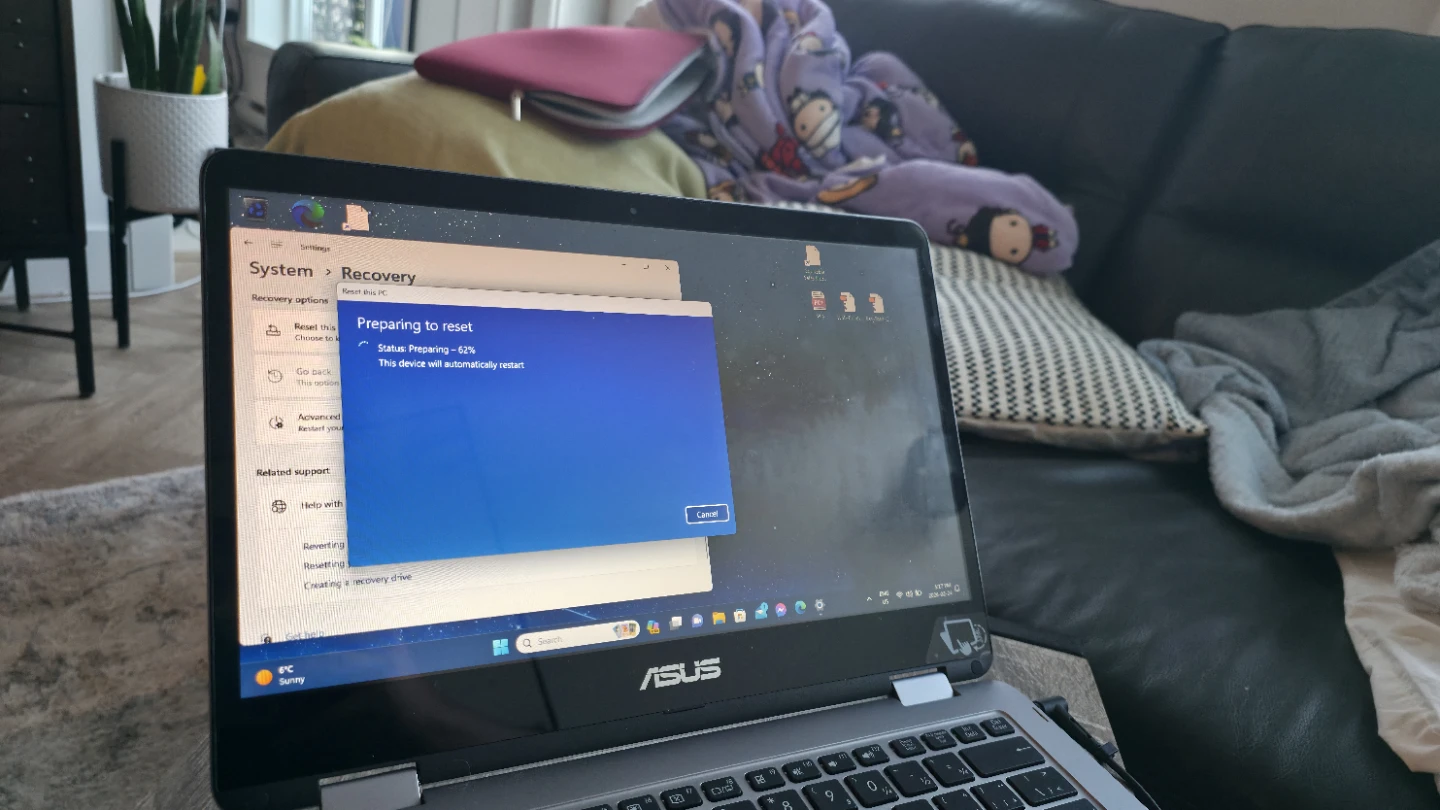 ASUS VivoBook Flip 14 Convertible Laptop - photo 4