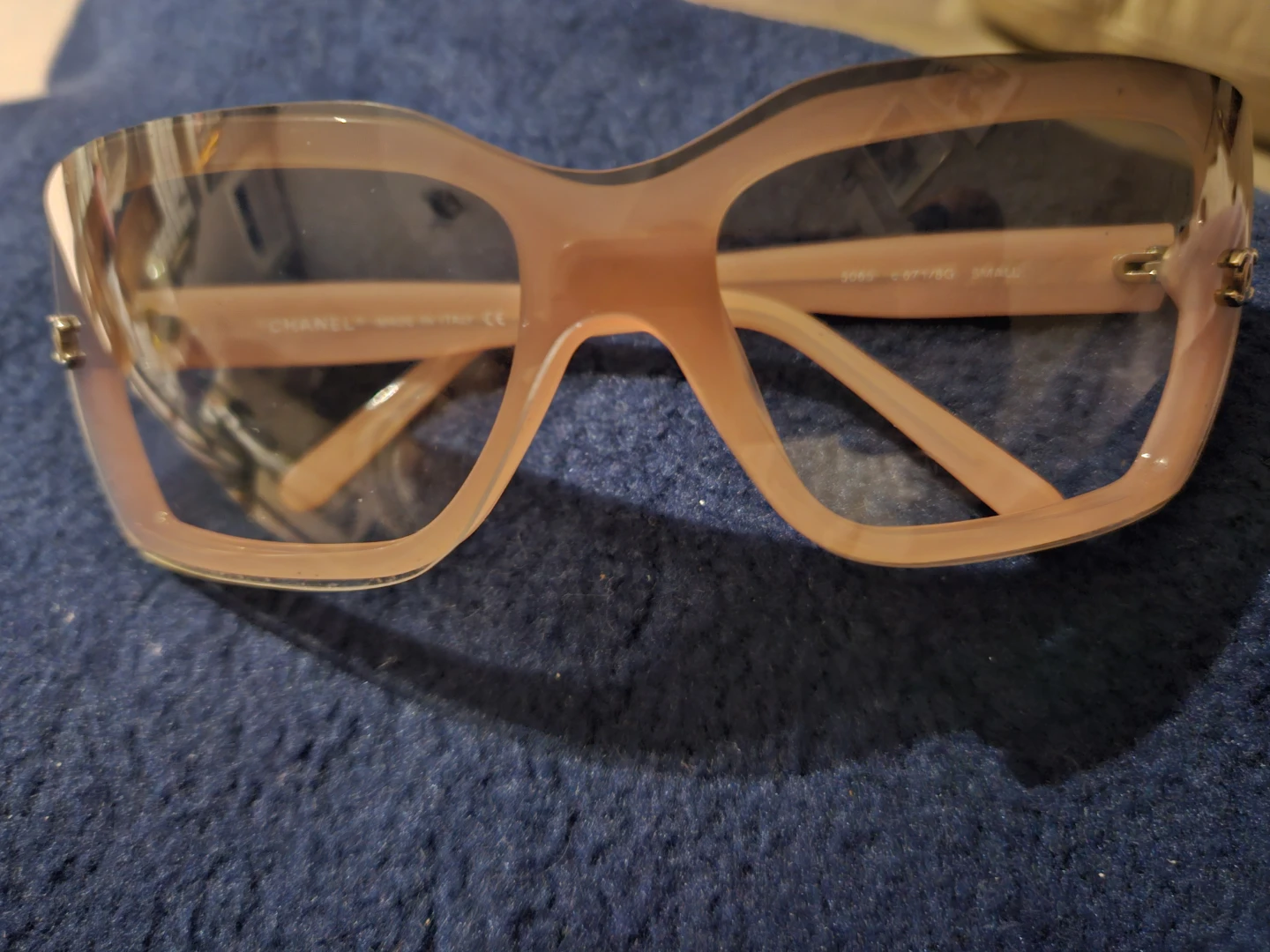 Chanel Women's Pink Cat-Eye Sunglasses - photo 2