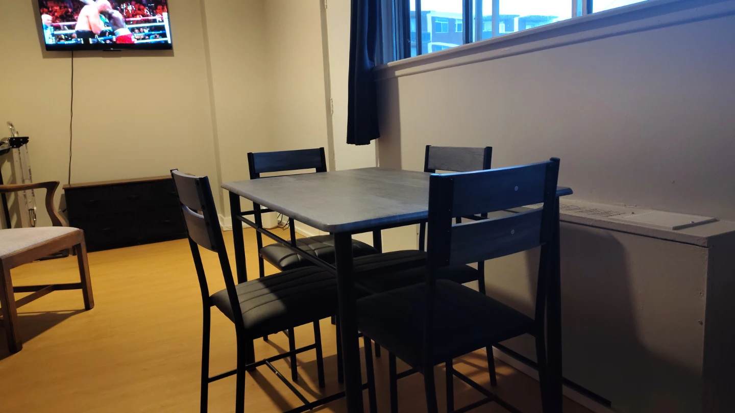 IRONCK Dining Table Set with 4 Upholstered Chairs - photo 3