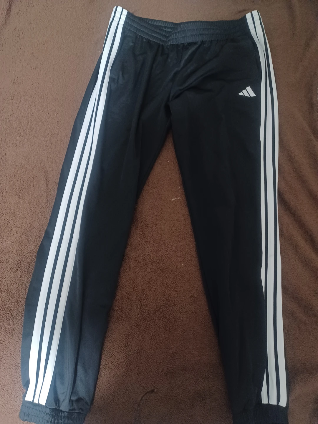 Adidas 3 stripe women's sweatpants size XL with free hat