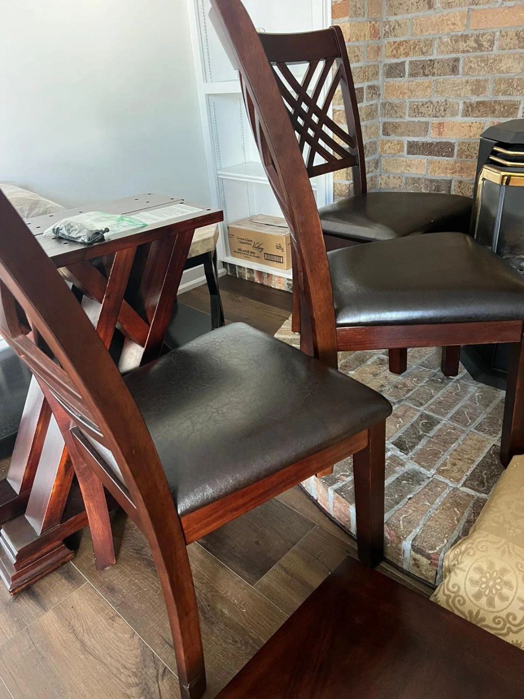 Available - Extendable Dining Set - photo 3
