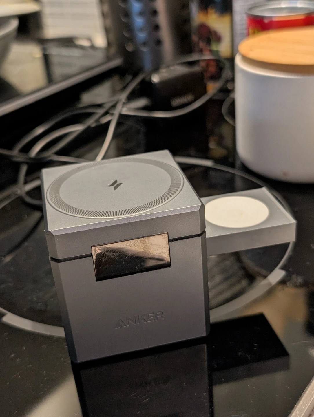 Anker Magnetic Wireless Charger Stand - photo 5