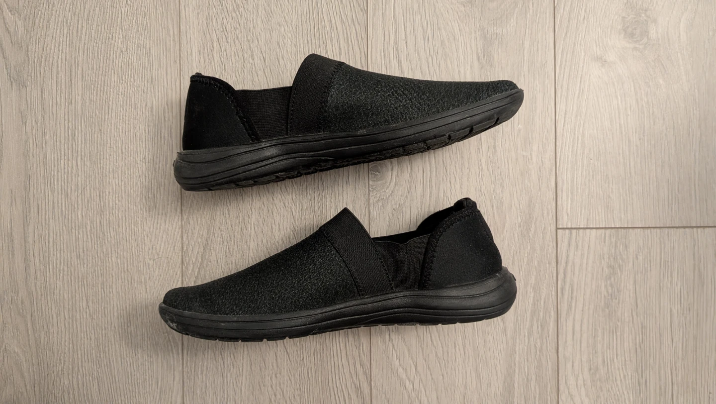 Women's Slip-on shoes - Crocs Reviva - photo 5