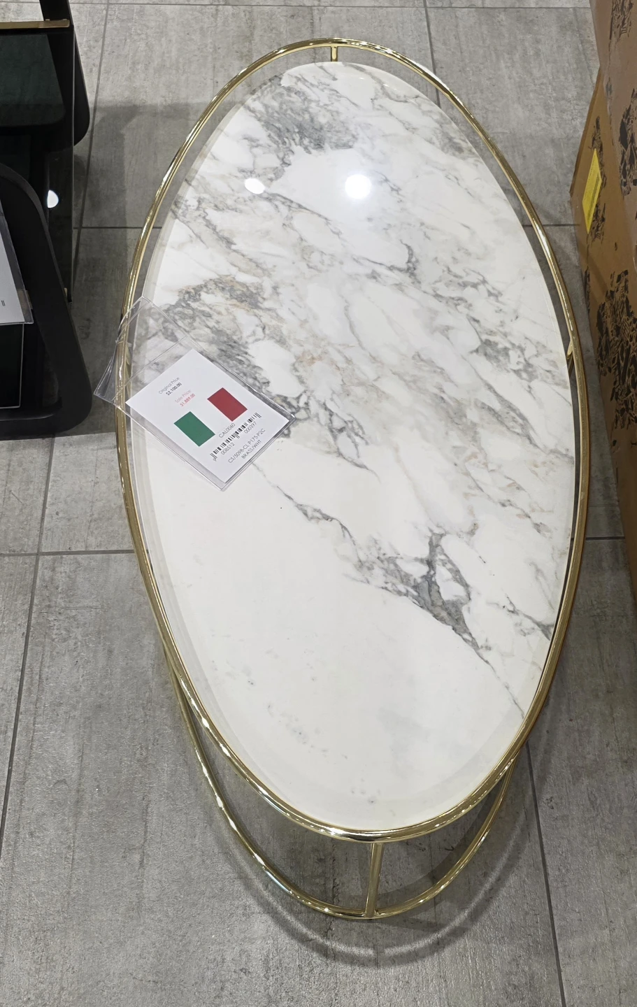 Italian Oval Marble Coffee Table with Brass Frame - photo 4