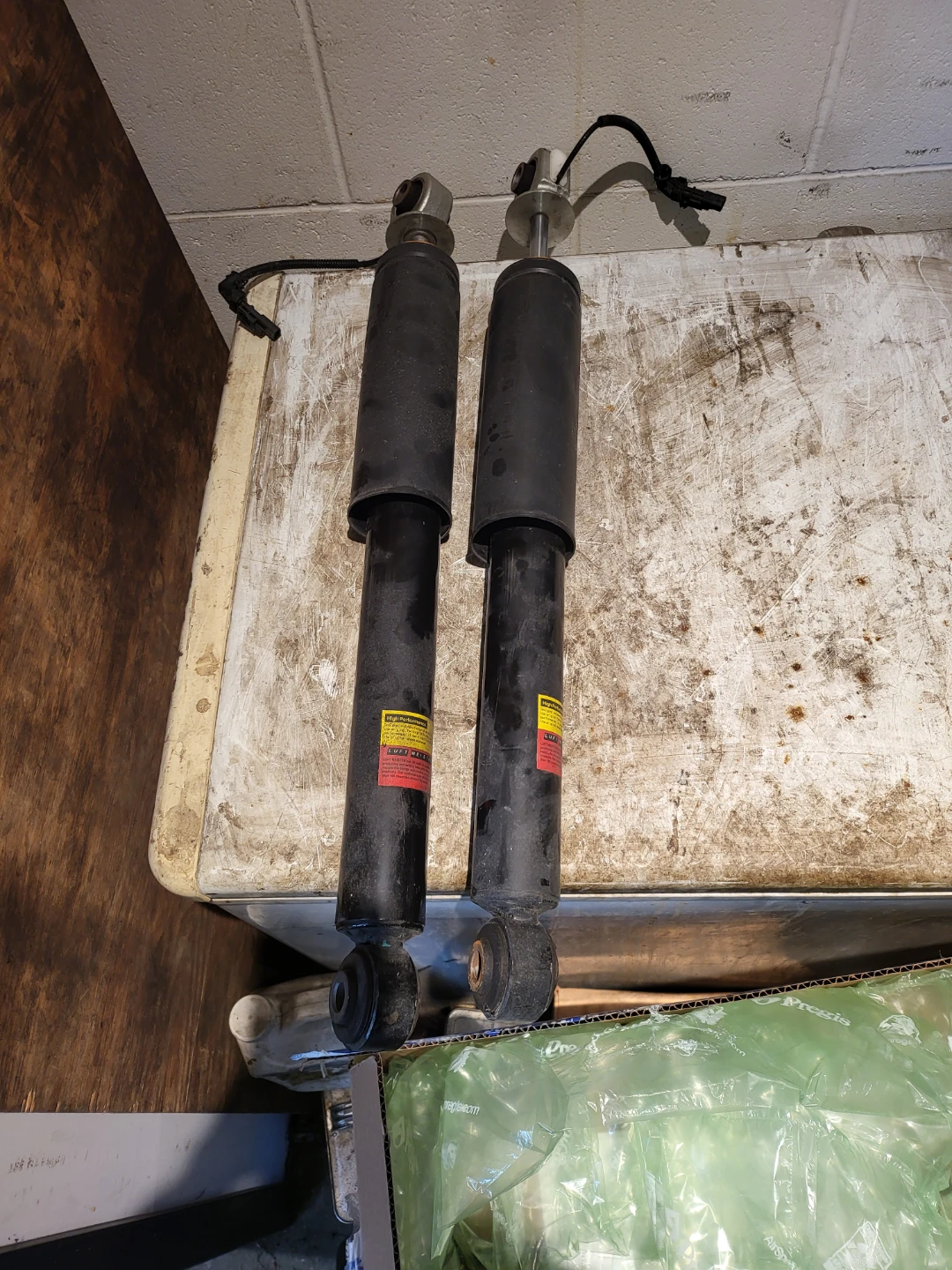 Luft Meister High Performance Shock Absorbers (Pair)