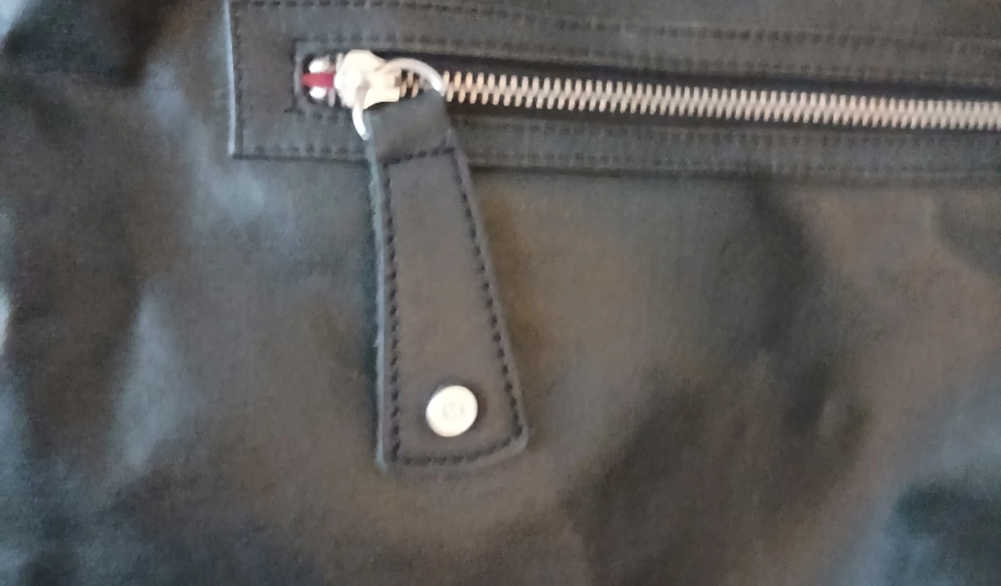 Lululemon Black Shoulder Bag/travel gym bag - photo 5