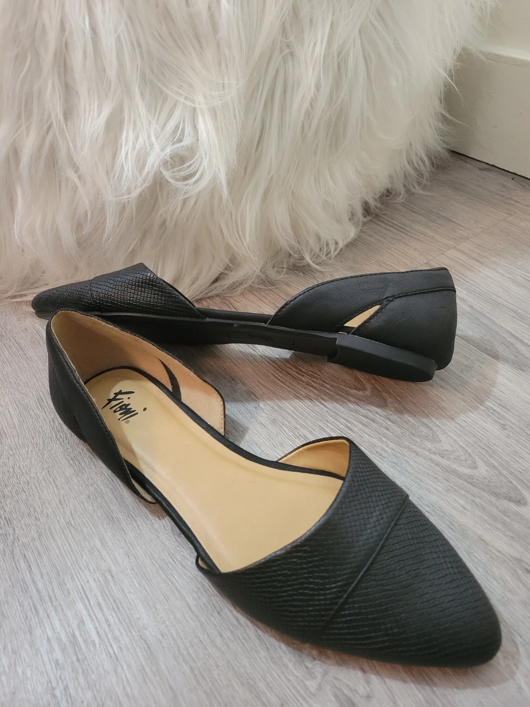 Black D'Orsay Pointed Flats - Size 9