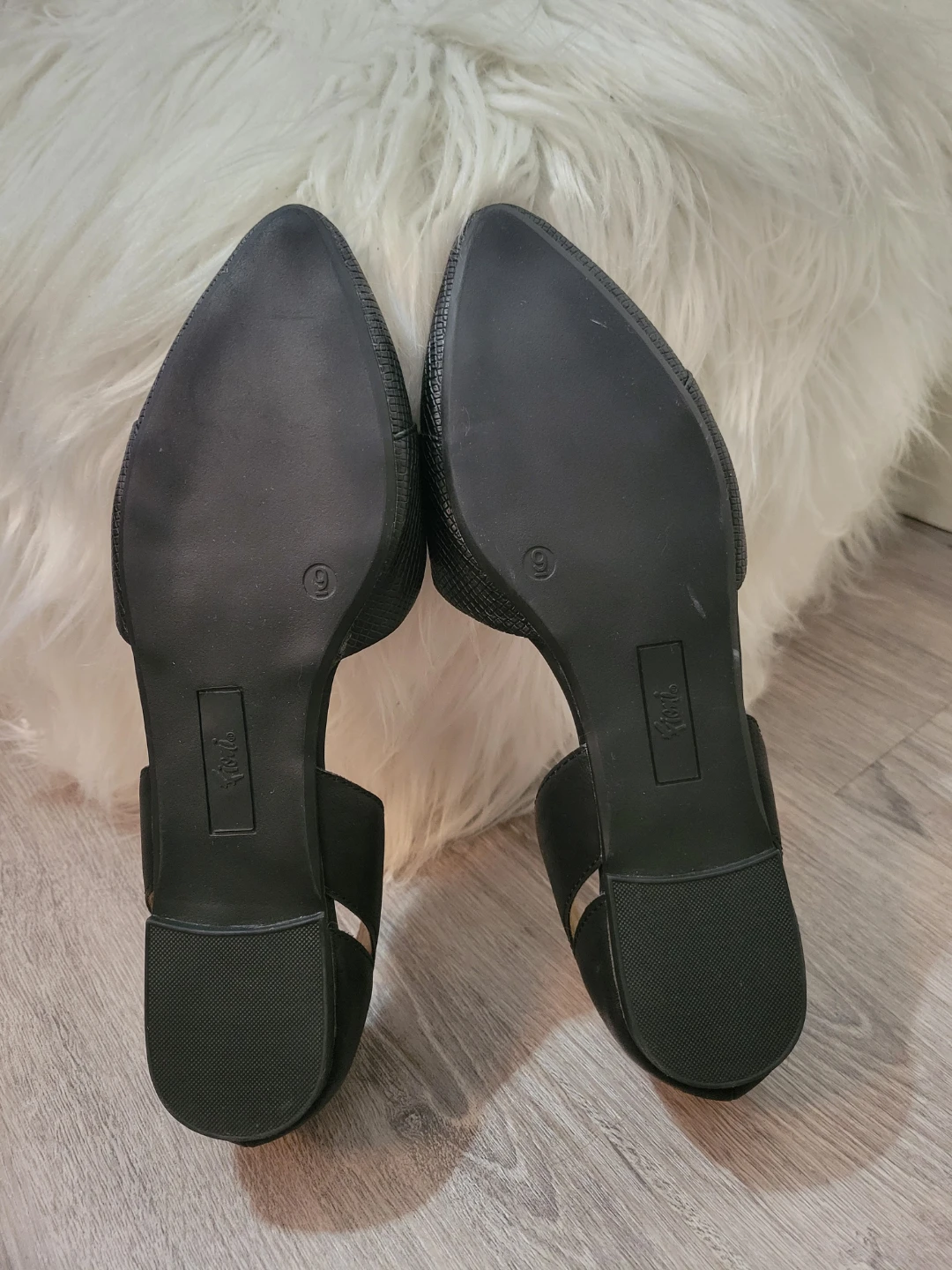 Black D'Orsay Pointed Flats - Size 9 - photo 4