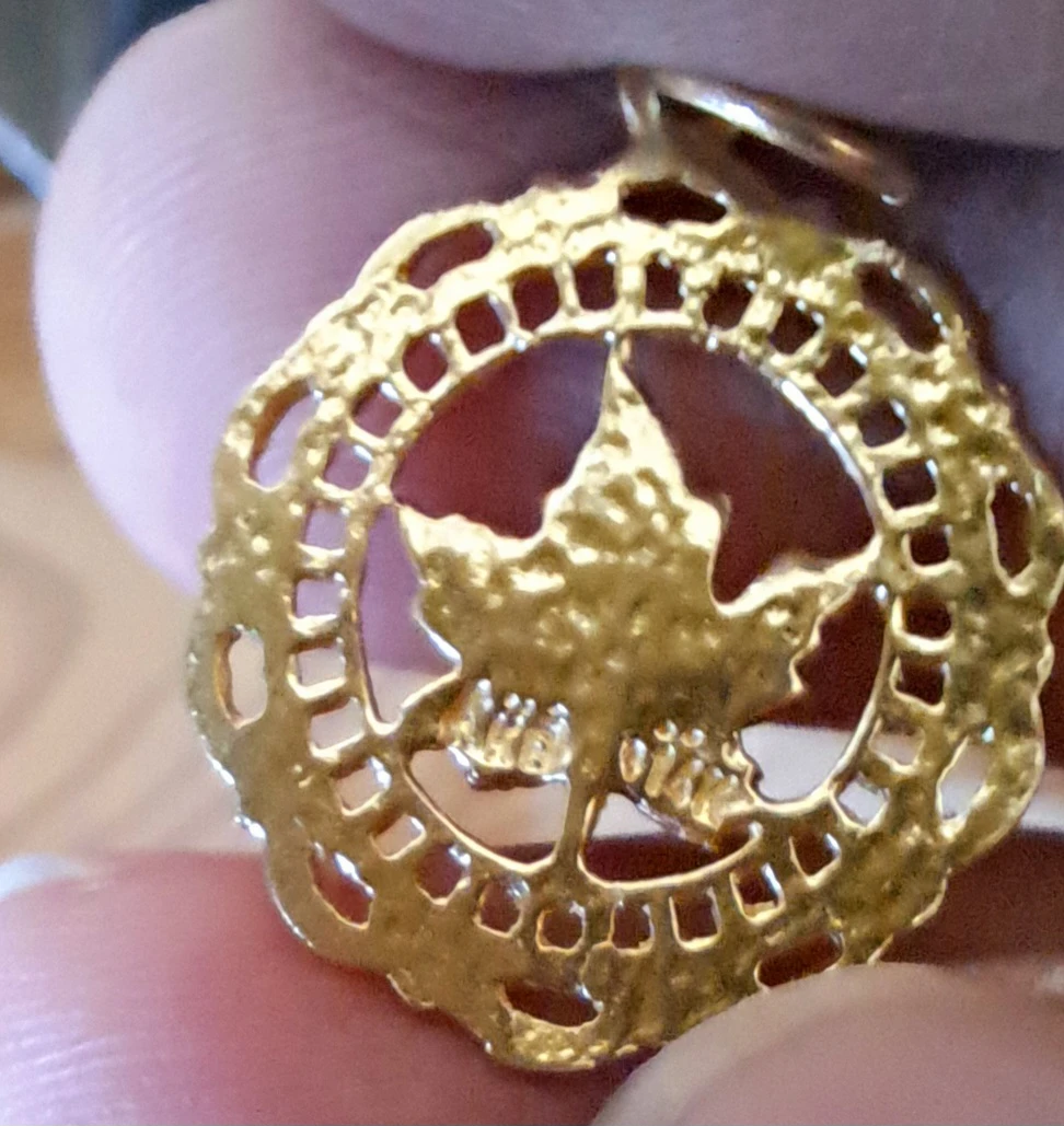 14k Gold Maple Leaf Pendant Charm - photo 5