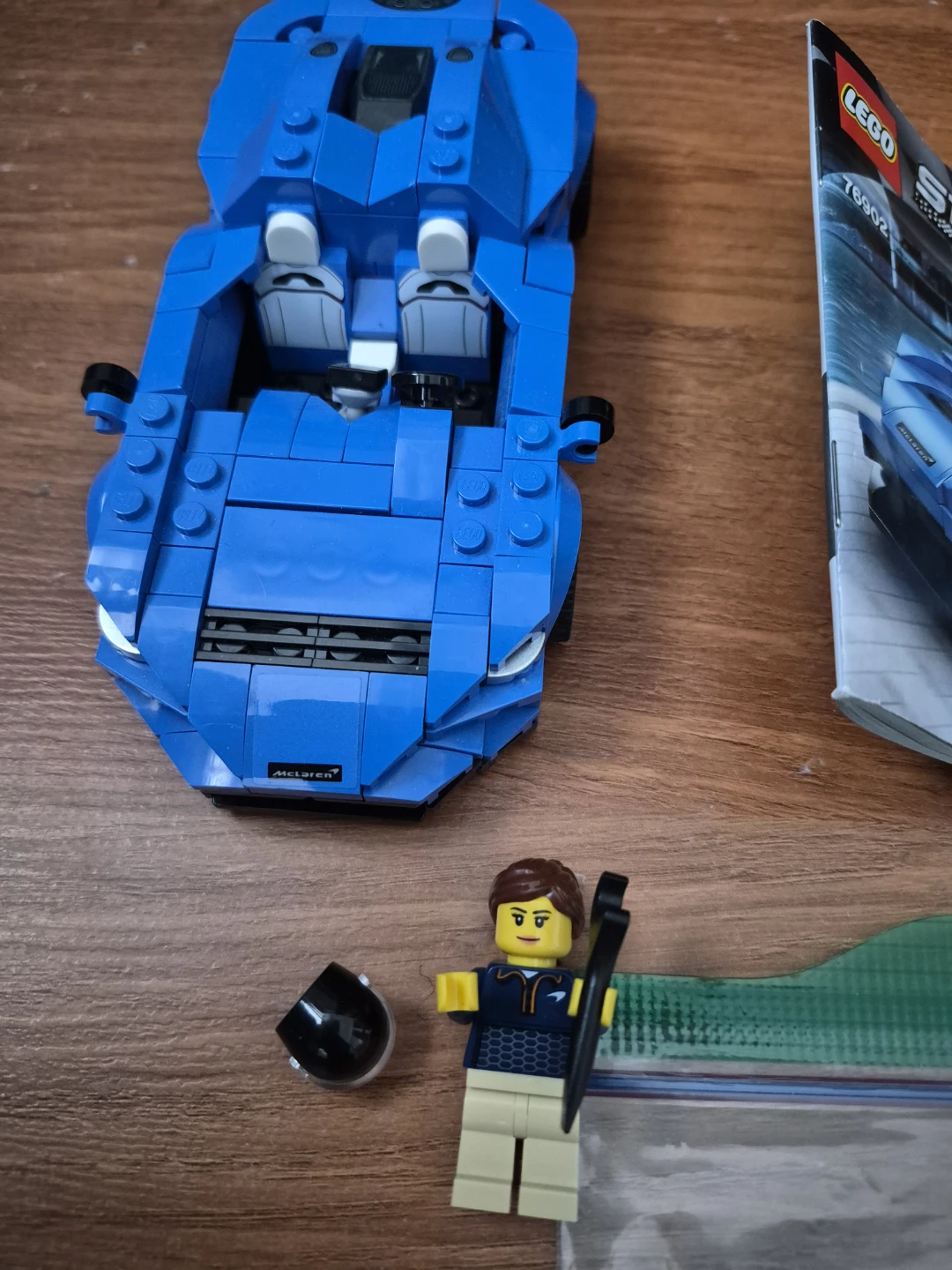 LEGO Speed Champions McLaren 76902 - photo 2
