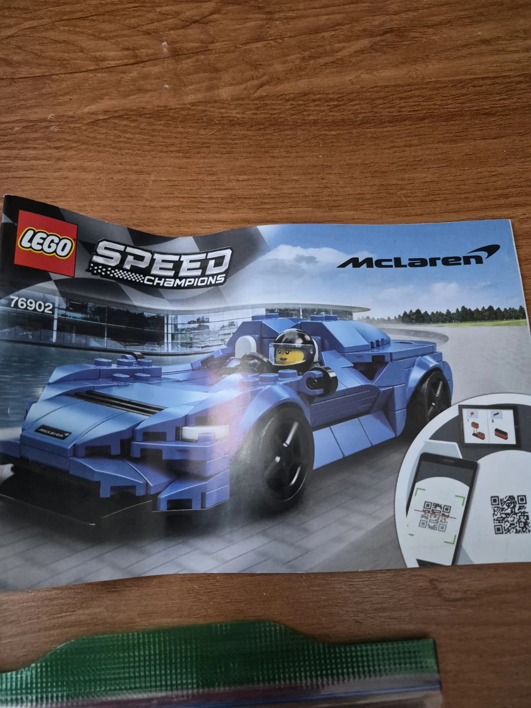 LEGO Speed Champions McLaren 76902 - photo 3