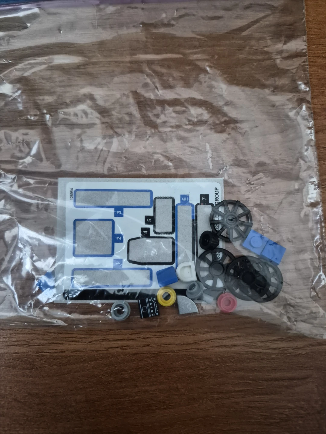 LEGO Speed Champions McLaren 76902 - photo 4