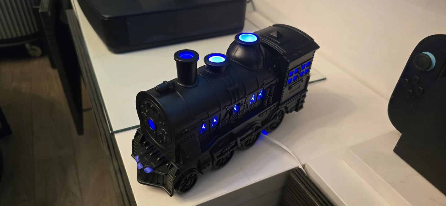 Black Train Shape Flame Diffuser with Lights - photo 5