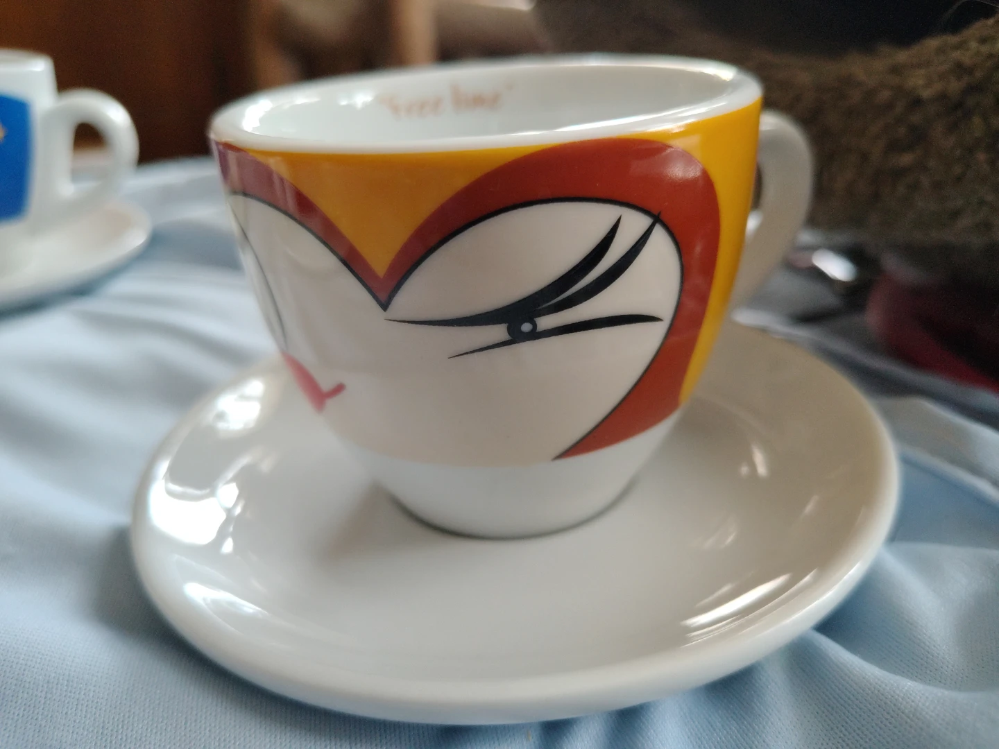 Set of 6 Espresso Cups and Saucers with Artistic Designs - photo 5