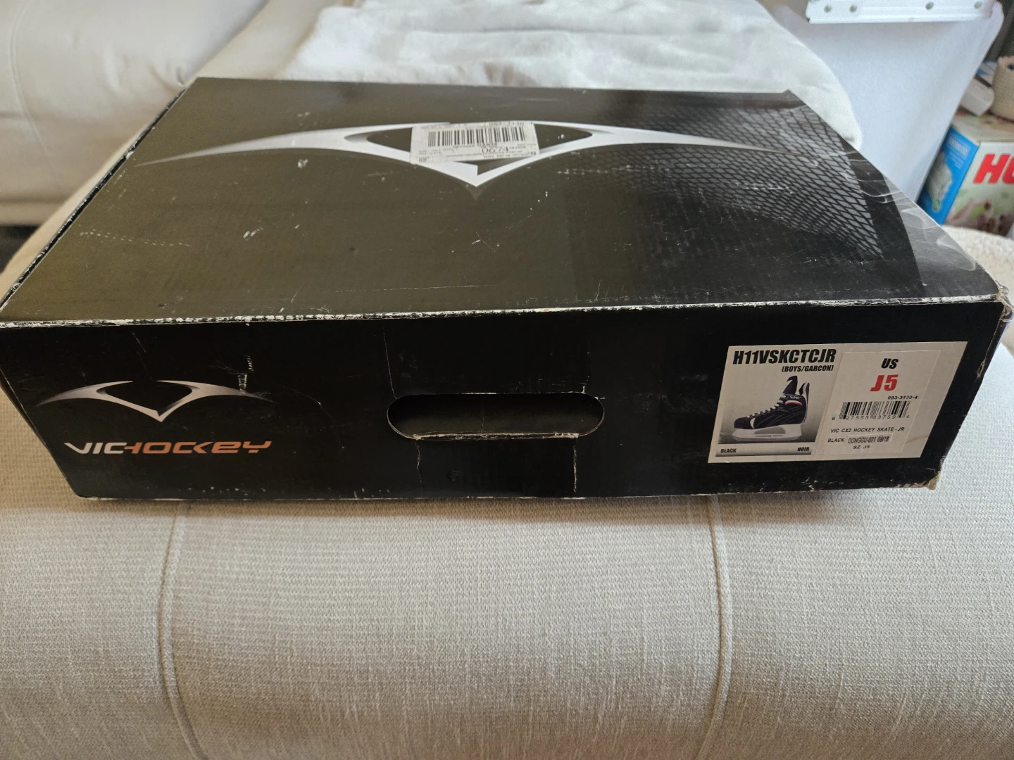 Vick Hockey Skates Size J5 Boys - photo 3