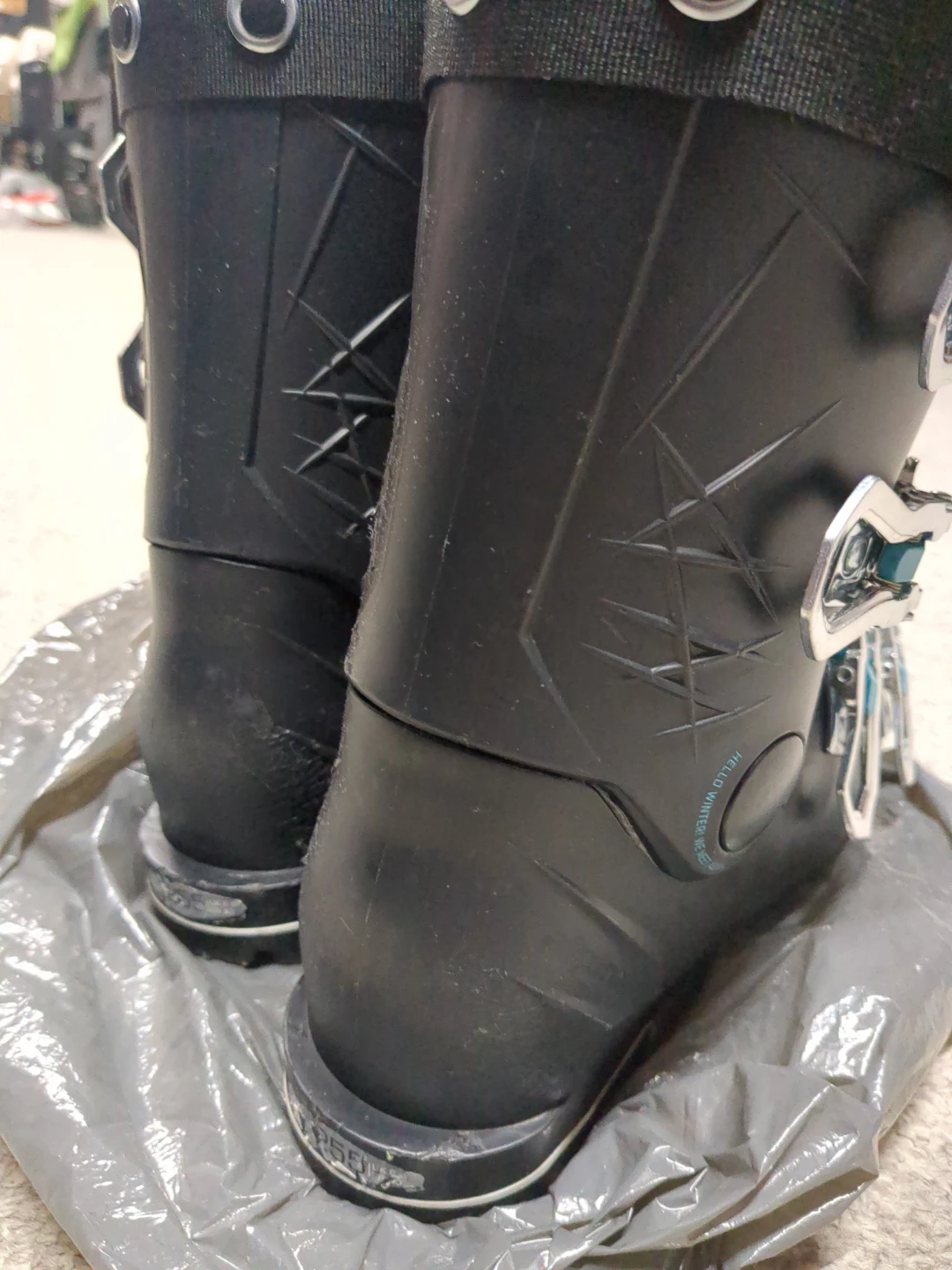 Alpina Ski Boots Size 25/25.5- Womens