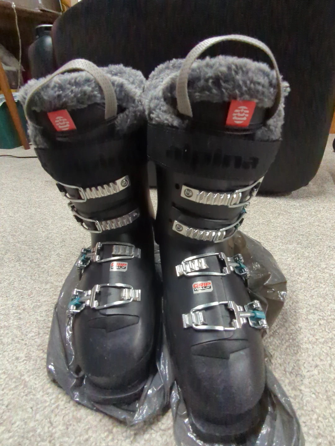 Alpina Ski Boots Size 25/25.5- Womens - photo 2