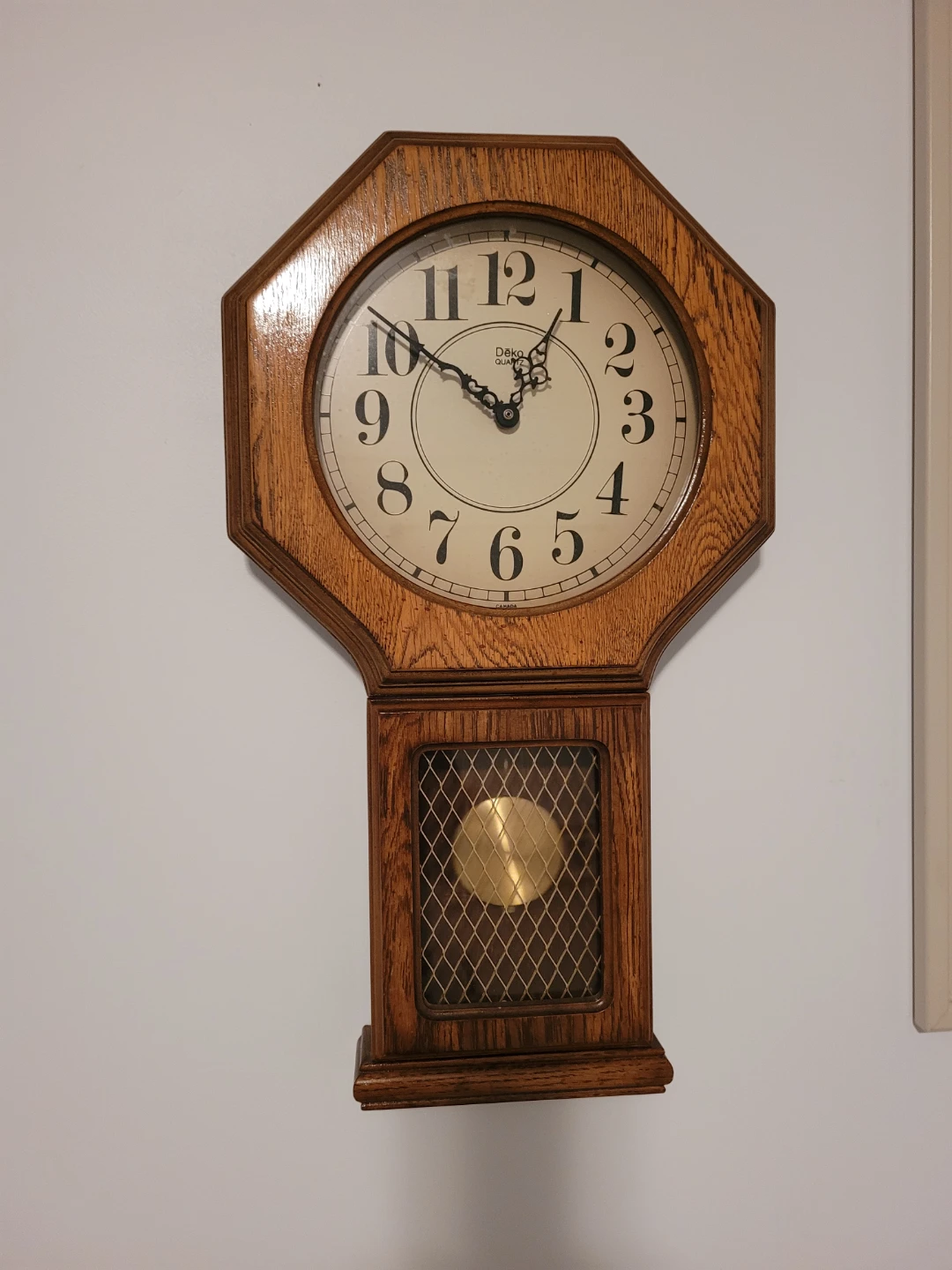 Deko Quartz Octagon Wall Clock