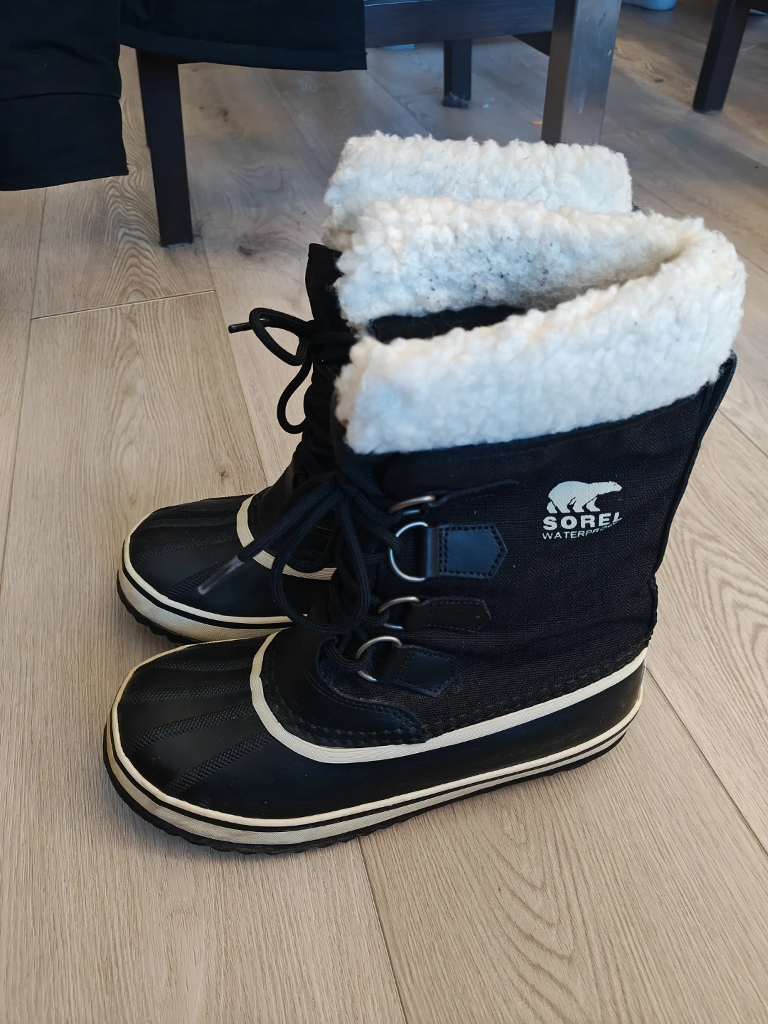 Sorel Snow Boots - Size 6 Women's