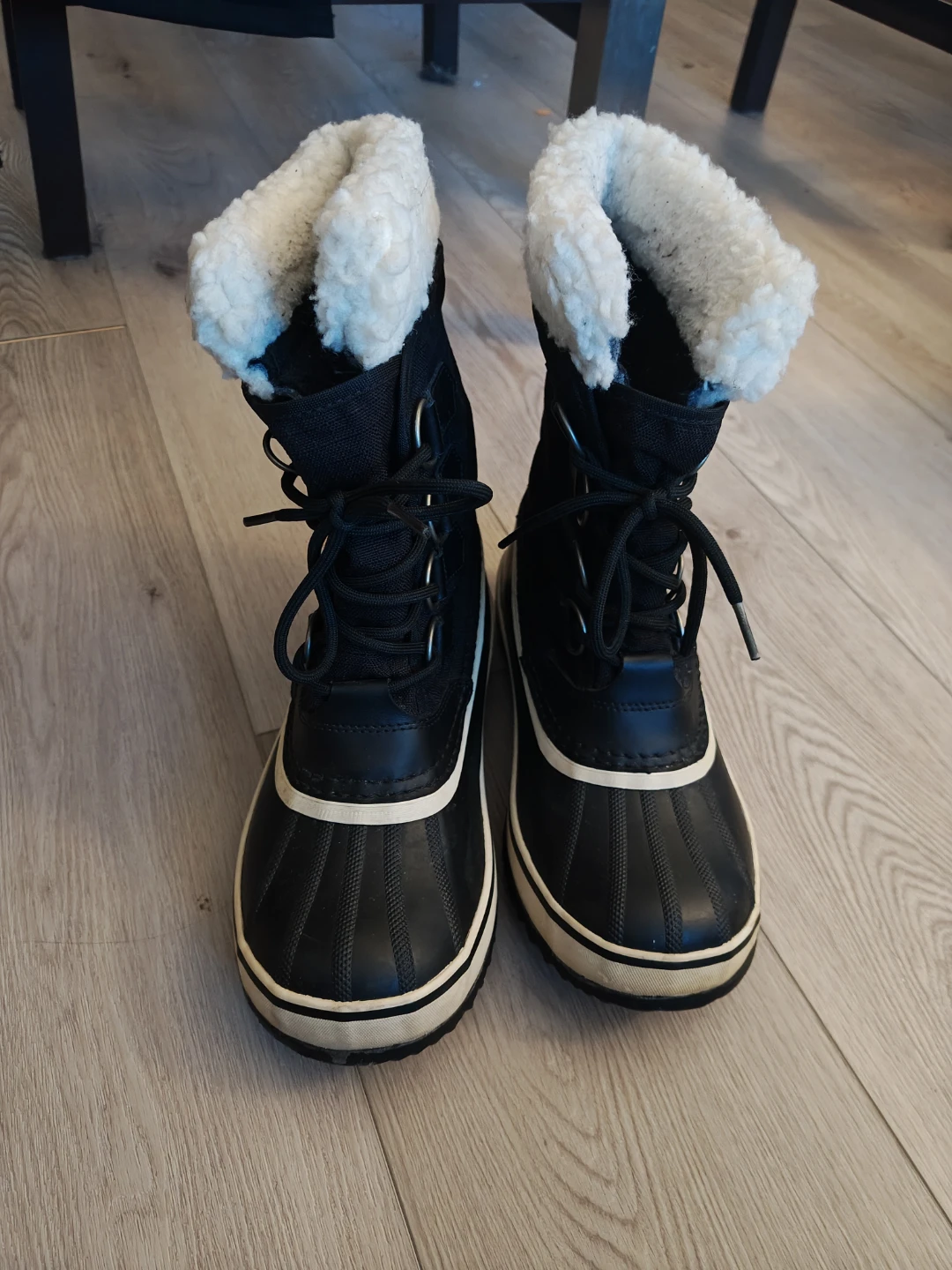 Sorel Snow Boots - Size 6 Women's - photo 2