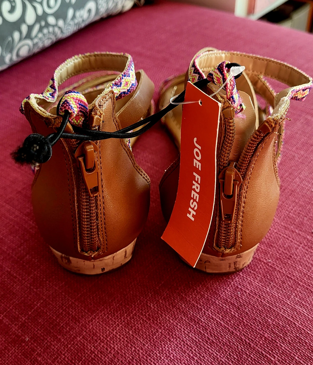 Joe Fresh Kids' Sandals Size 2 - photo 3