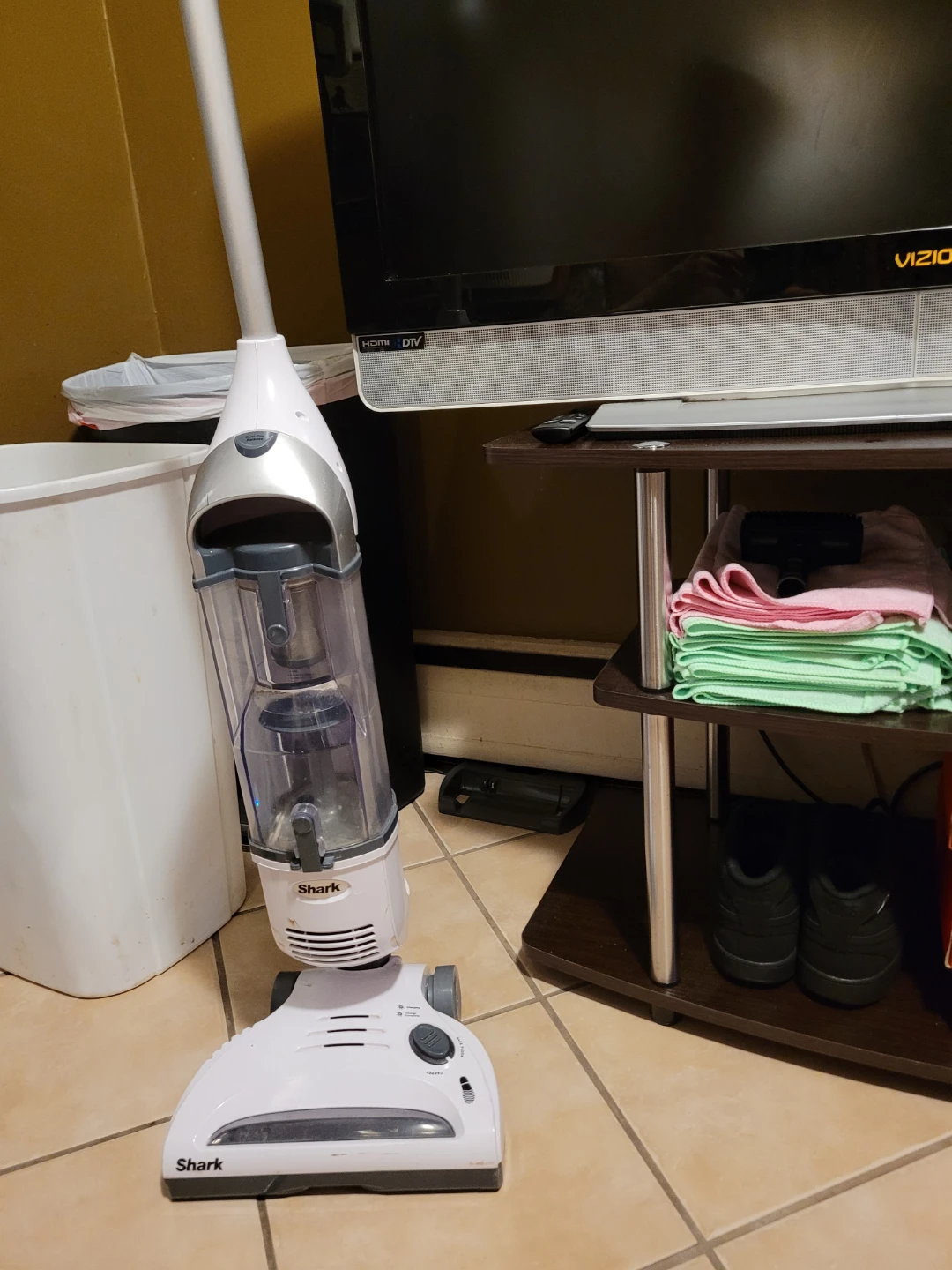 Shark cordless Vacuum Cleaner - photo 3