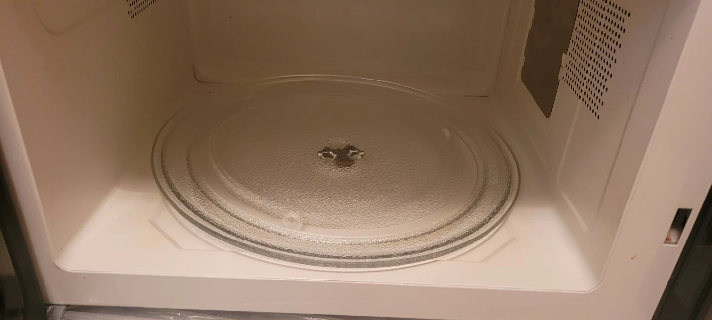 Oster Microwave - photo 3