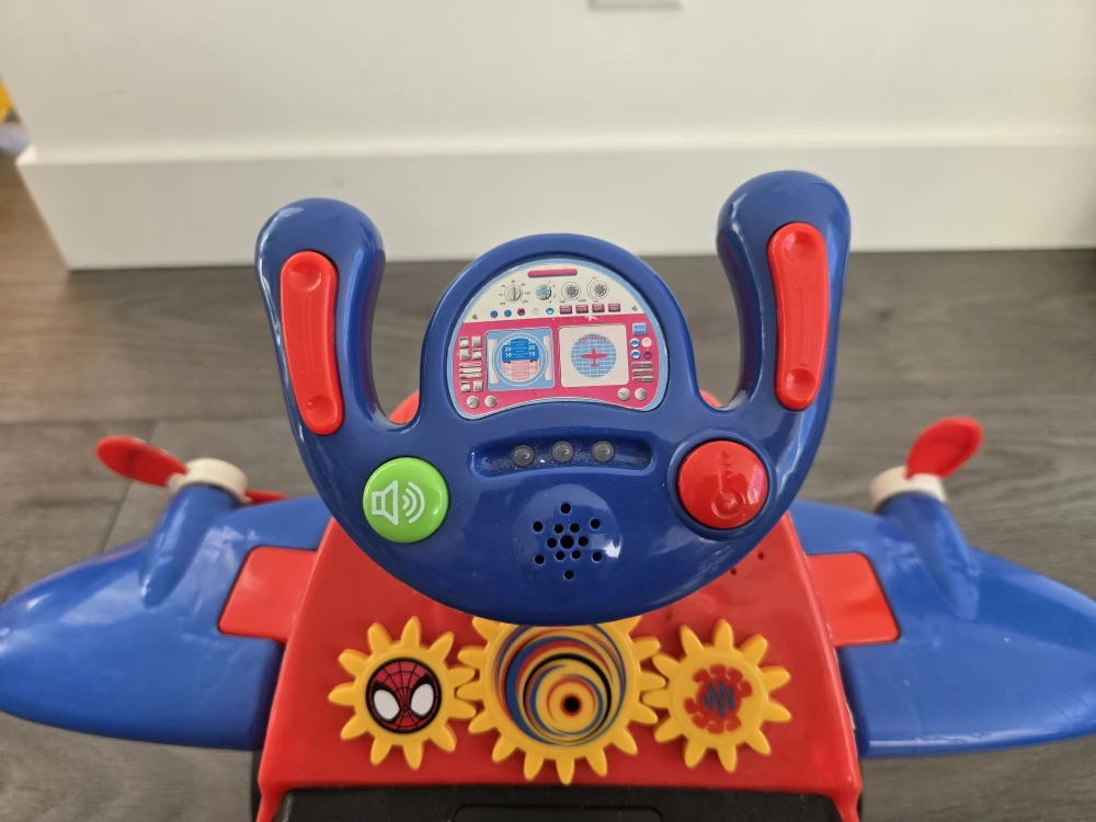 Spider-Man Airplane Ride-On Toy - photo 3