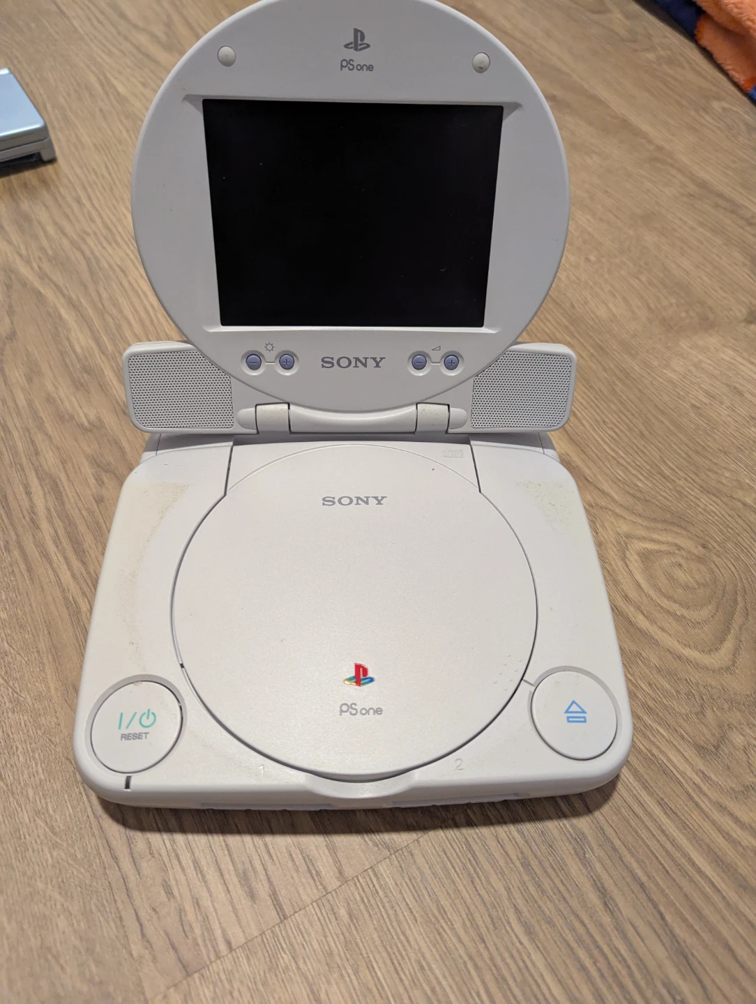 Sony PlayStation PS one Portable LCD Screen