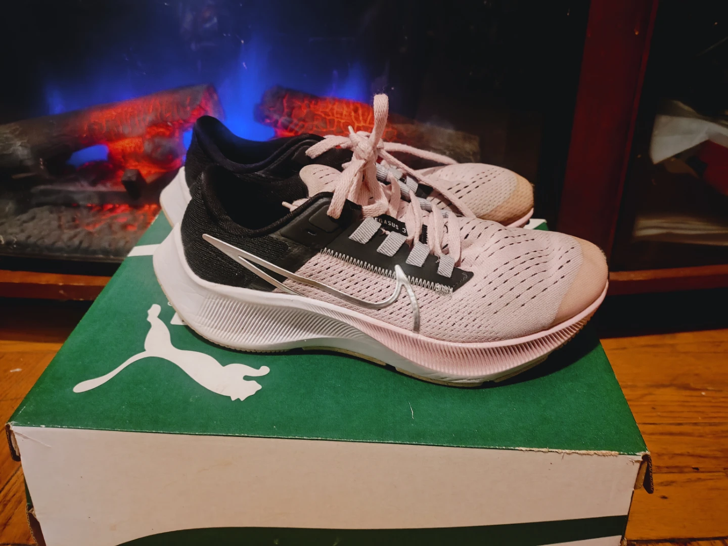 Nike Pegasus 38 Running Shoes size 3Y used - photo 2