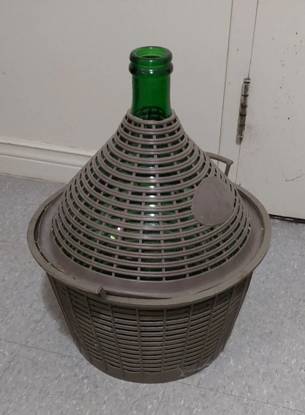 Demijean Bottle with Basket - photo 3