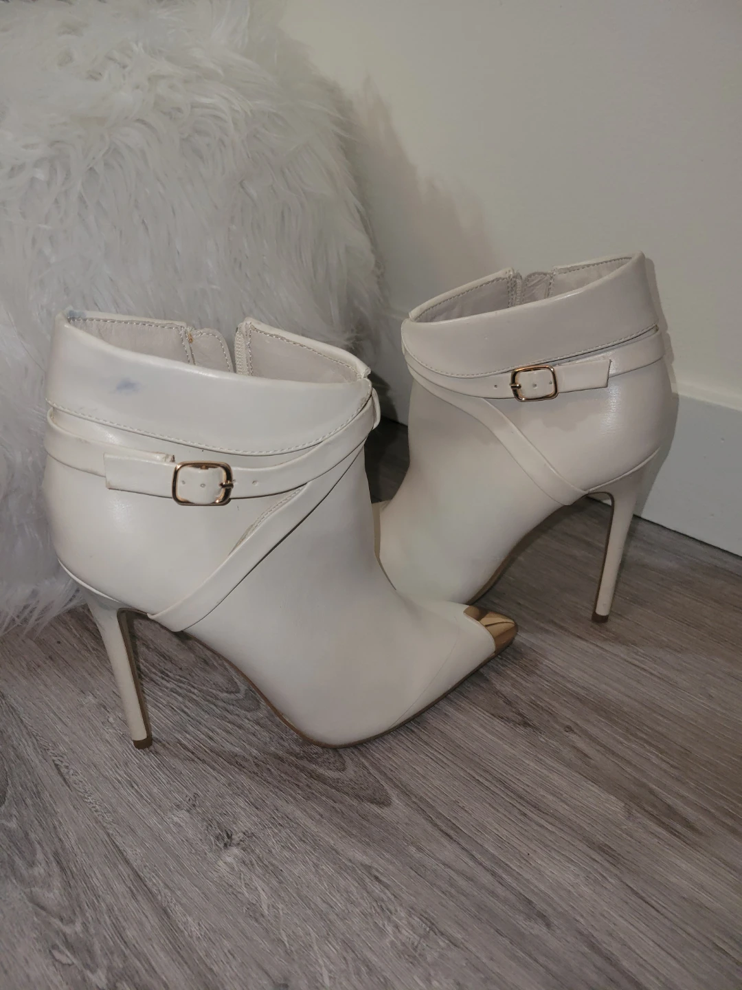 White Ankle Strap Heels with Gold Toe Cap - photo 5