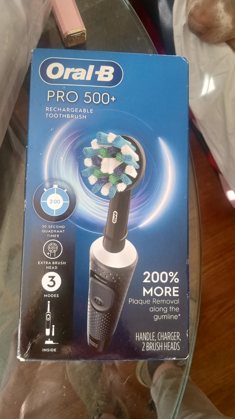 Oral-B Pro 500+ Rechargeable Toothbrush - photo 2