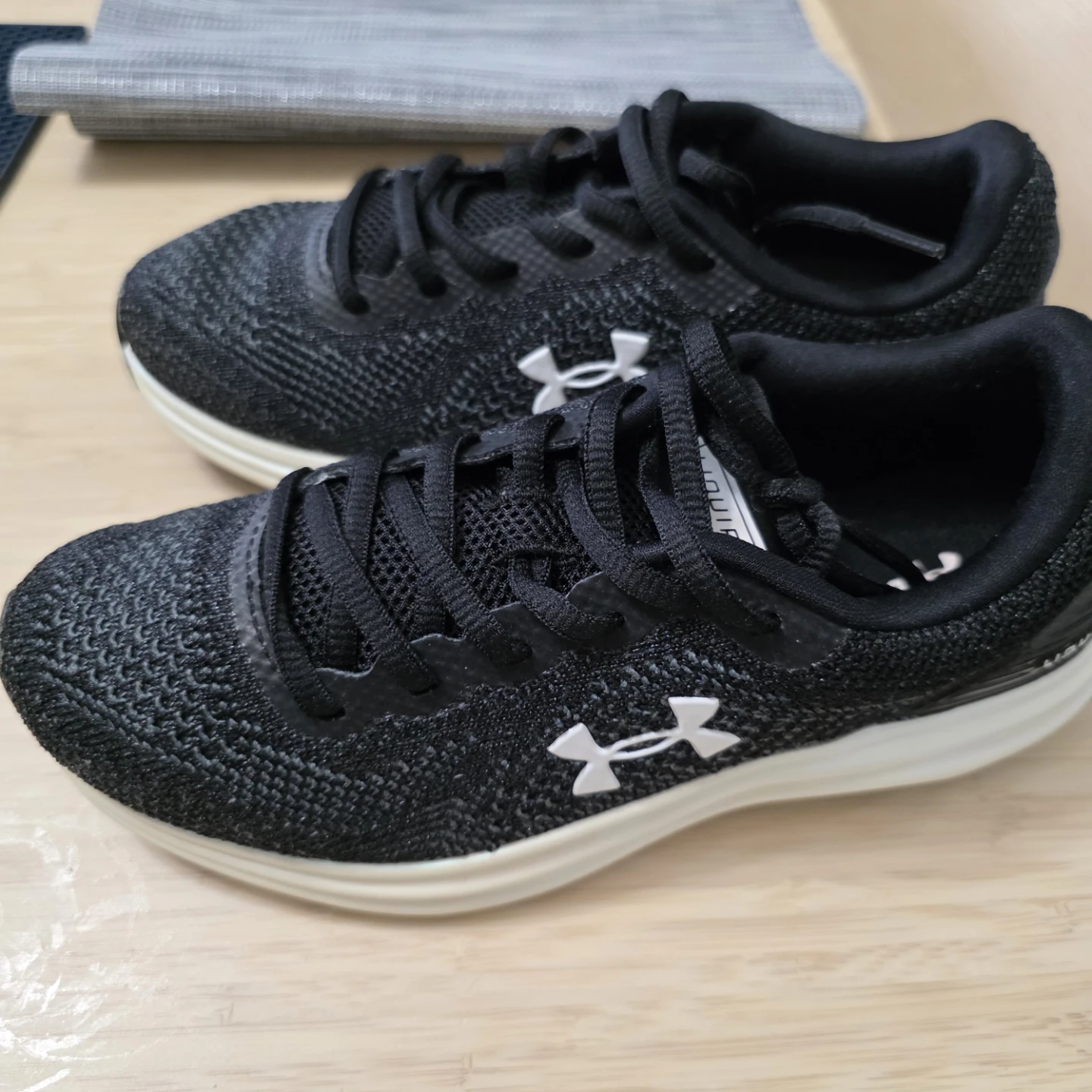 Under Armour Running Shoes - photo 4