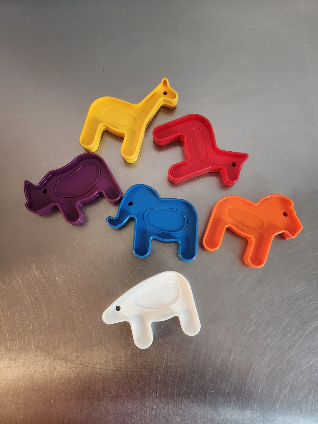 Vintage Tupperware Noah's Ark Toy with Animals - photo 3