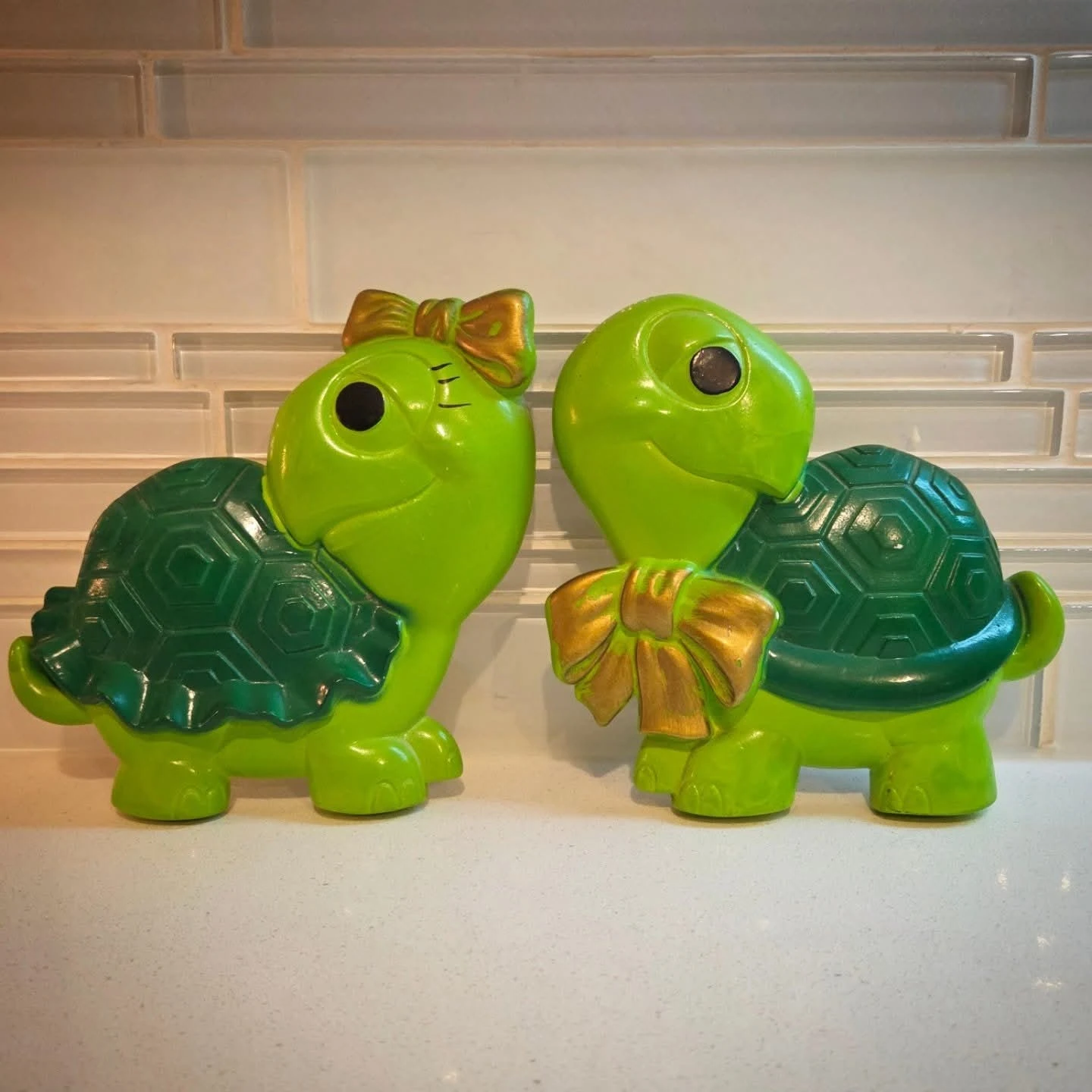 Vintage 1972 miller studios chalkware turtles