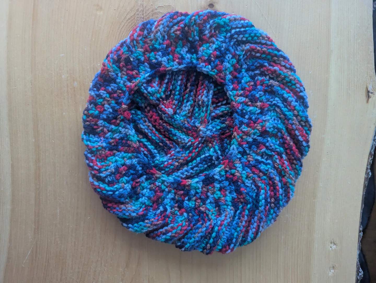 Hand-Knitted Alpaca Multi-Coloured Beret - photo 2