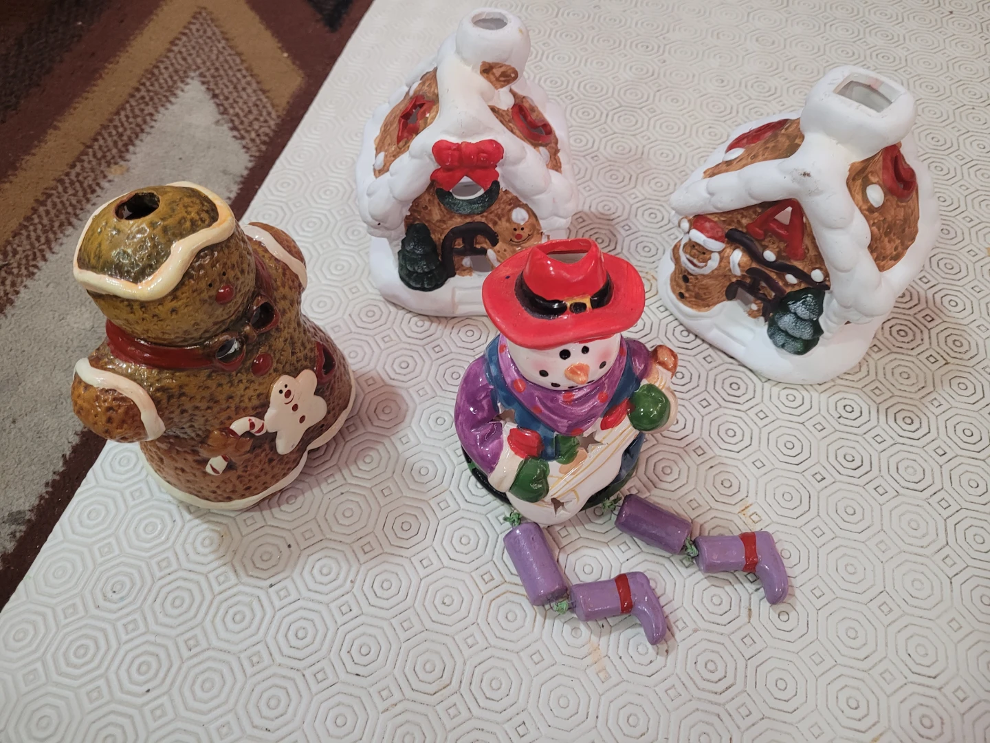 Christmas Ceramic Figurines (Gingerbread Man, Snowman, 2 Houses)